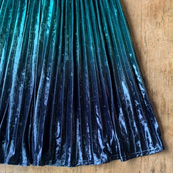 Modcloth Velvet Green Fades Blue Pleated MIDI Skirt - Picture 16 of 16
